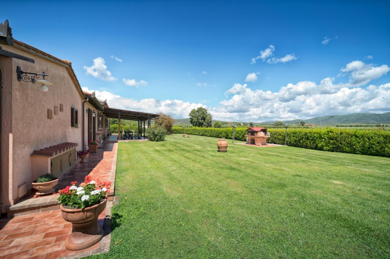 Agriturismo Lucerna Del Lago Prile Castiglione della Pescaia Bagian luar foto