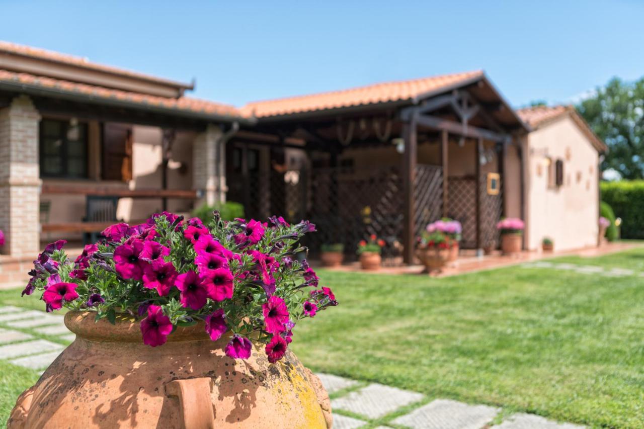 Agriturismo Lucerna Del Lago Prile Castiglione della Pescaia Bagian luar foto