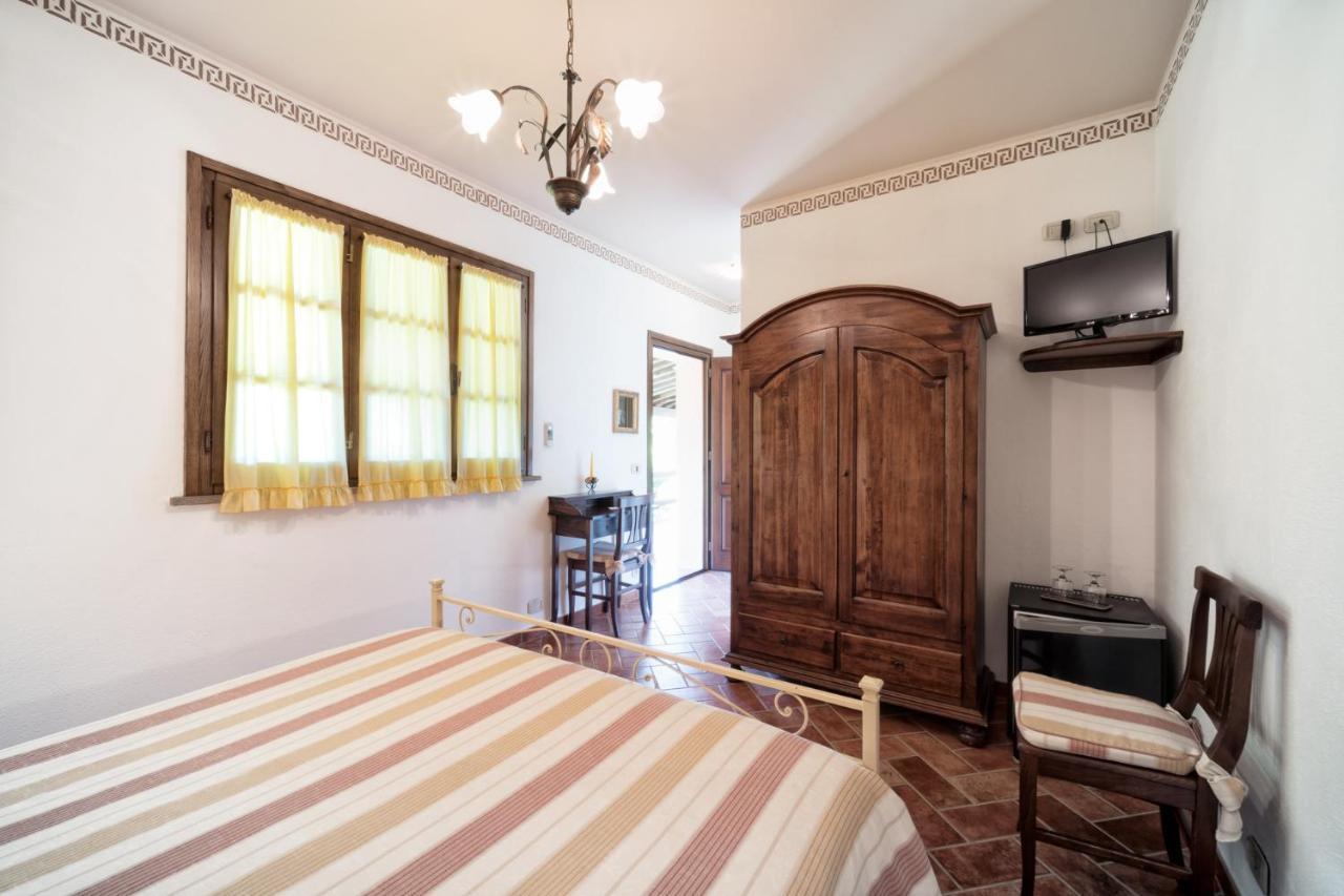 Agriturismo Lucerna Del Lago Prile Castiglione della Pescaia Bagian luar foto